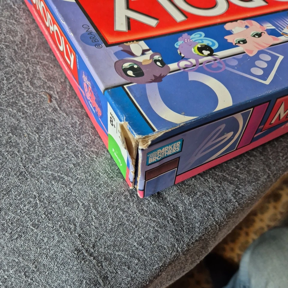Parker Monopoly Littlest Pet Shop Edition Board Game - with Crab and Kitten - Image 2 of 2