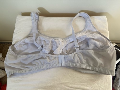 COMFORT CHOICE Bra Size 54B Unlined Wire-Free White Lace Bow Accents - Picture 4 of 8