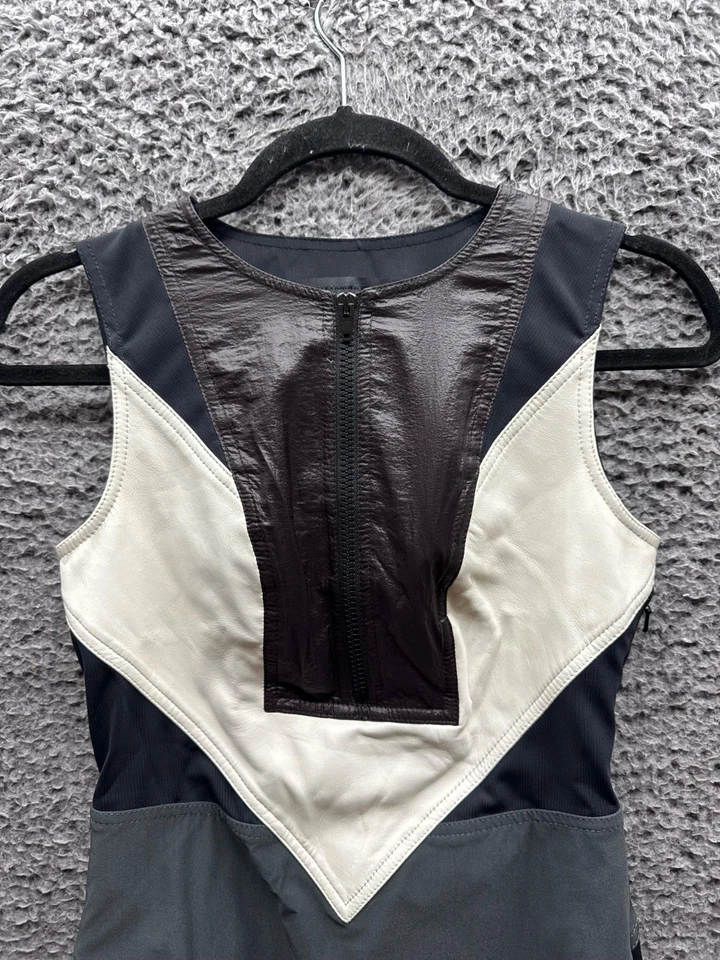 Mini vestido feminino Alexander Wang couro gola redonda multicolorido tamanho 0 - Imagem 3 de 4