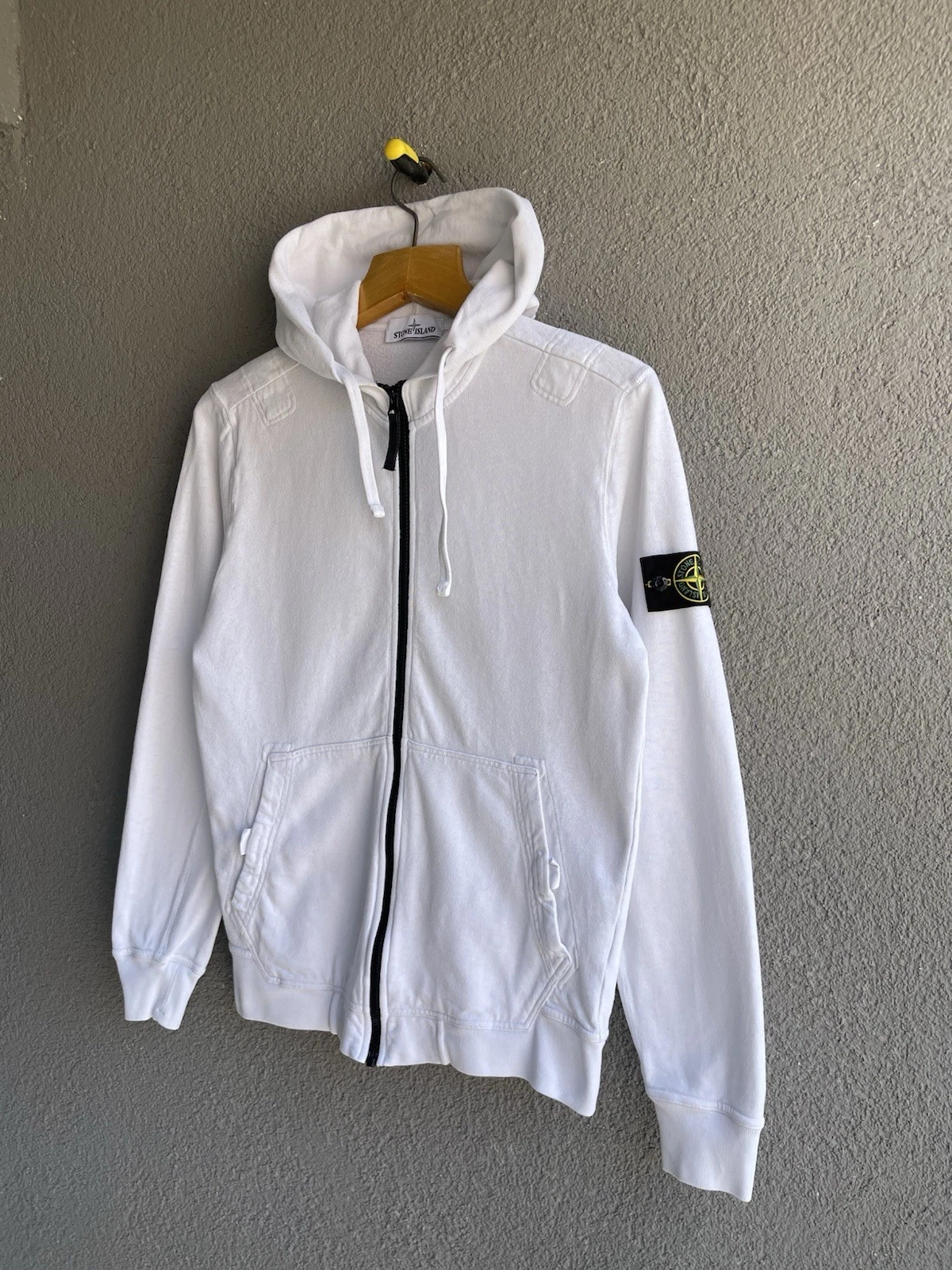 Stone Island Felpa Uomo con Cappuccio e Zip Colore Bianco Taglia M