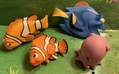 Finding Nemo Bath Toys, 6M+, Disney Pixar 4 Pack Non- Squirting/ Sealed Rubber - Picture 3 of 3