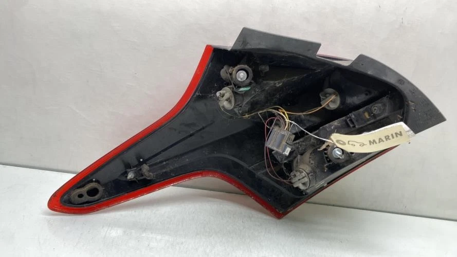 Feu arriere principal droit (feux) FORD FOCUS 3 PHASE 1 1825318 - Photo 2/4