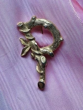 Vintage Sarah Coventry Letter "P" Monogram Bamboo Initial Brooch Pin