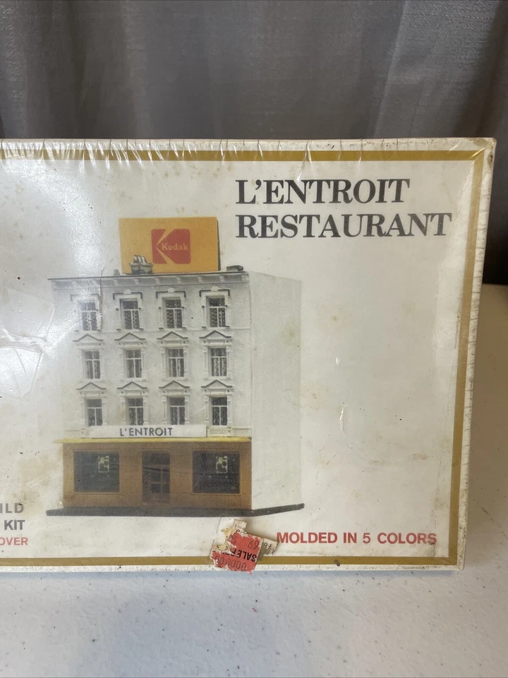 MODEL POWER NO. 1535 N SCALE L'ENTROIT RESTAURANT KIT - NEW IN BOX - Image 2 of 4