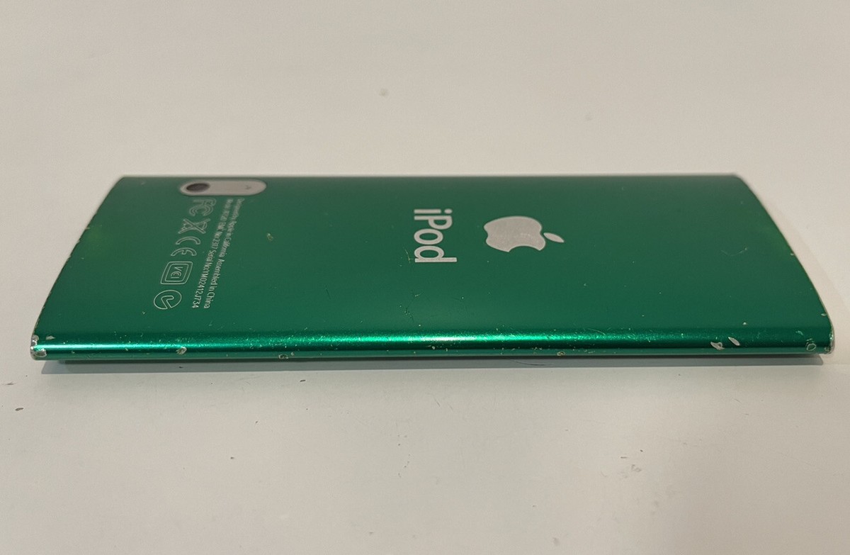 Apple iPod nano 5th Generation Green (16 GB) - BACK BUTTON