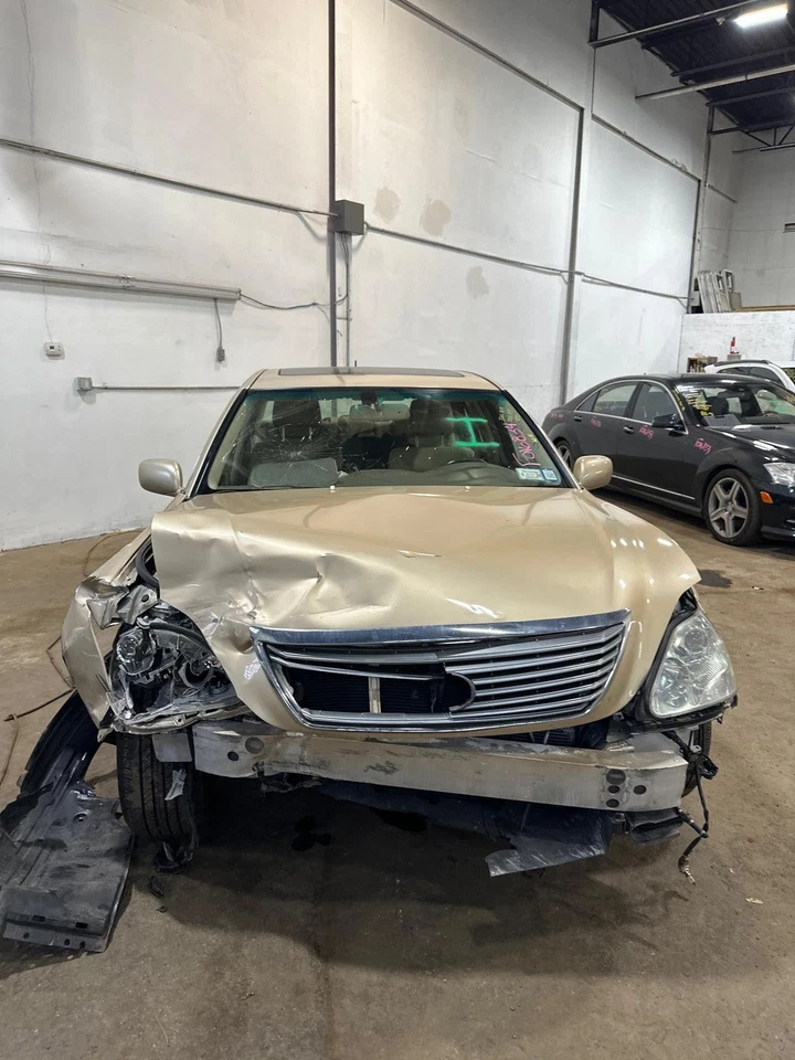 04 05 06 LEXUS LS430 Air Conditioning AC Compressor - Image 2 of 4