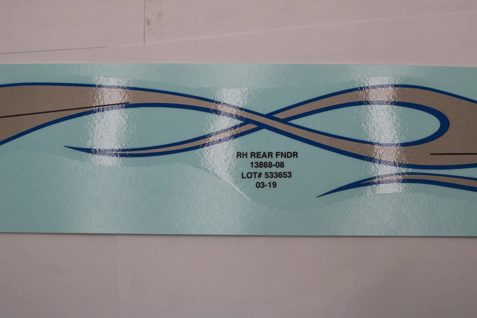 13868-08 NEW OEM 2008 HARLEY-DAVIDSON FXCW/C SOFTAIL ROCKER RIGHT REAR FENDER - Image 2 of 2