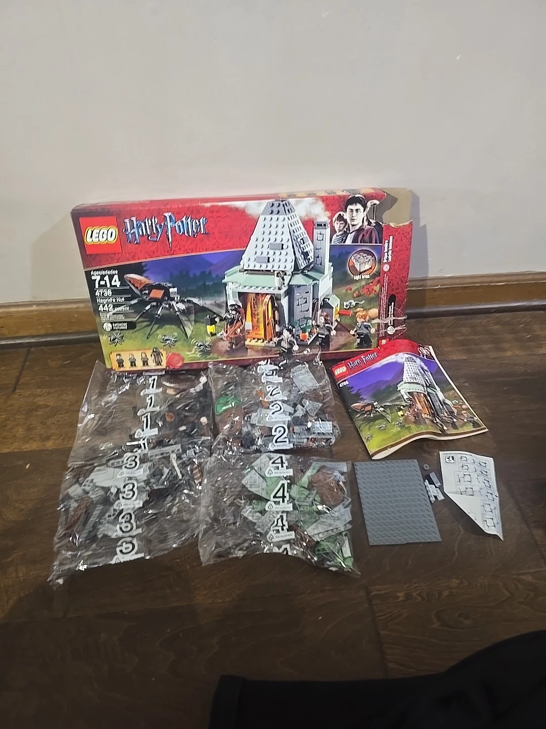LEGO Harry Potter: Hagrid's Hut (4738) - Possibly Incomplete