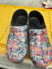 dansko size 38 clogs With Splash Of Color Pinks Blues Greens