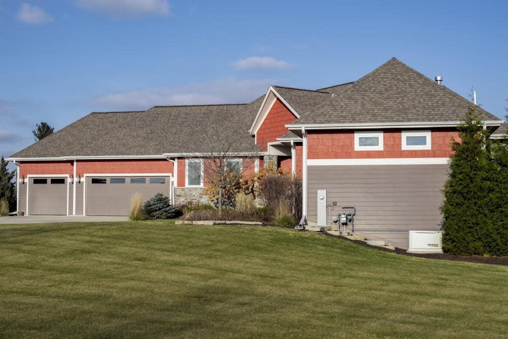 Generac Guardian Series 26,000 Watt (26Kw) Dual Fuel 50-State Air-Cooled Home