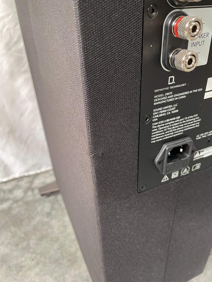 Definitive Technology Dymension DM70 5.25