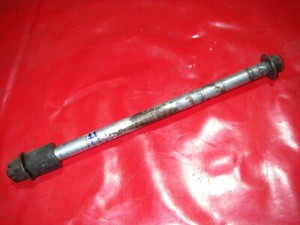 Hinterachse Radbolzen Hinterrad Achse hinten axle axe Radschraube YAMAHA XV 125