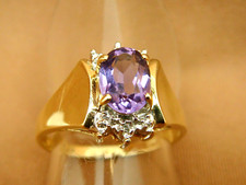 .75 ct Oval Purple AMETHYST and Diamond Graduated Band Ring 14K YG - Size 6.5