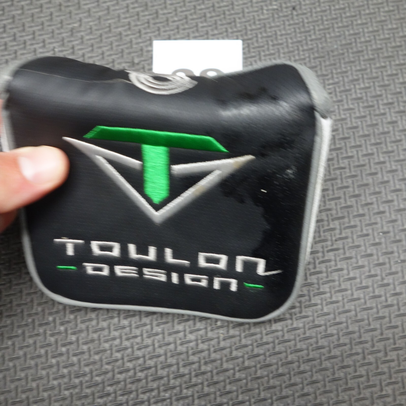 Odyssey TOULON Design Indianapolis Mallet putter head cover 231116 W1