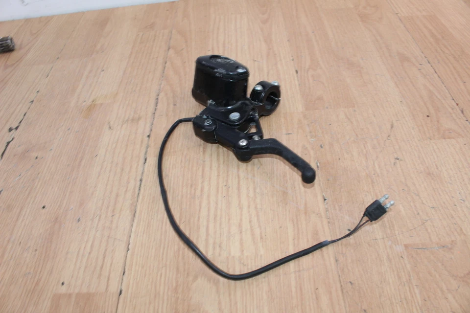 Polaris Pro RMK 800 2012 155" cilindro maestro de freno Foto 4 de 4