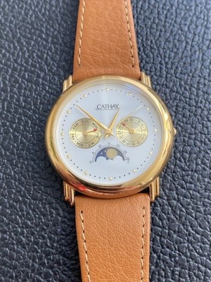 Cathay Herrenuhr   Quarz Mondphase  Tag Datum Anzeige  Waterresistant 3 ATM K49