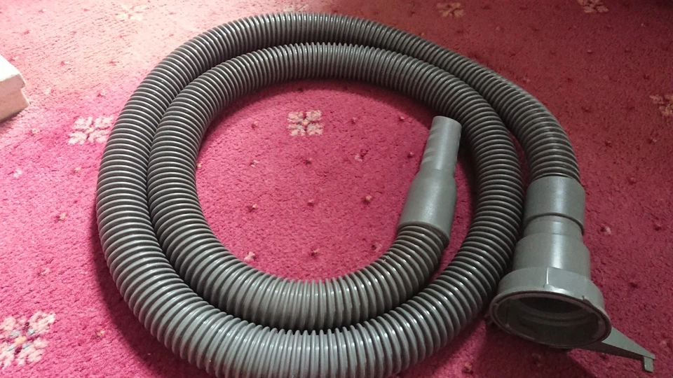 KIRBY VACUUM CLEANER SENTRIA FLEXIBLE HOSE. USED BUT DECENT. FITS G5 TO AVALIR. - Image 2 of 4