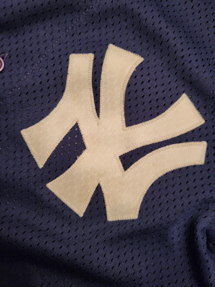 Camiseta De Colección Tino Martínez Hombres Pequeña New York Yankees Majestuosa EE. UU. Diamante MLB Foto 3 de 4