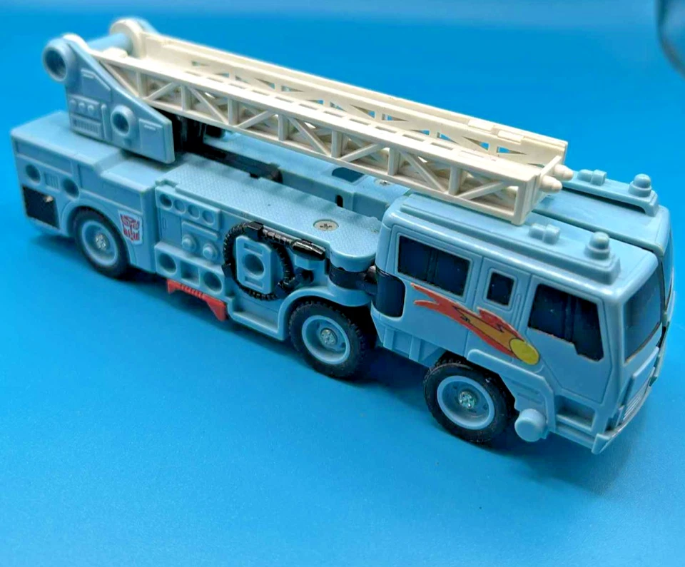 Boneco Transformers Original Hasbro G1 Defensor Hot Spot Vintage - Imagem 2 de 2