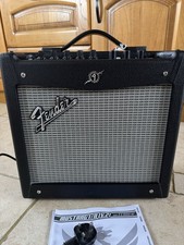 FENDER Mustang 1 v2 Electric Guitar 70 Watt Amplifier Amp Music Multi Effects