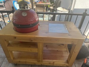 Kamado Jr grill with custom made cedar table