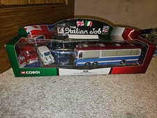 Corgi 36502 the Italian Job Set of Coach and Three Mini Cars