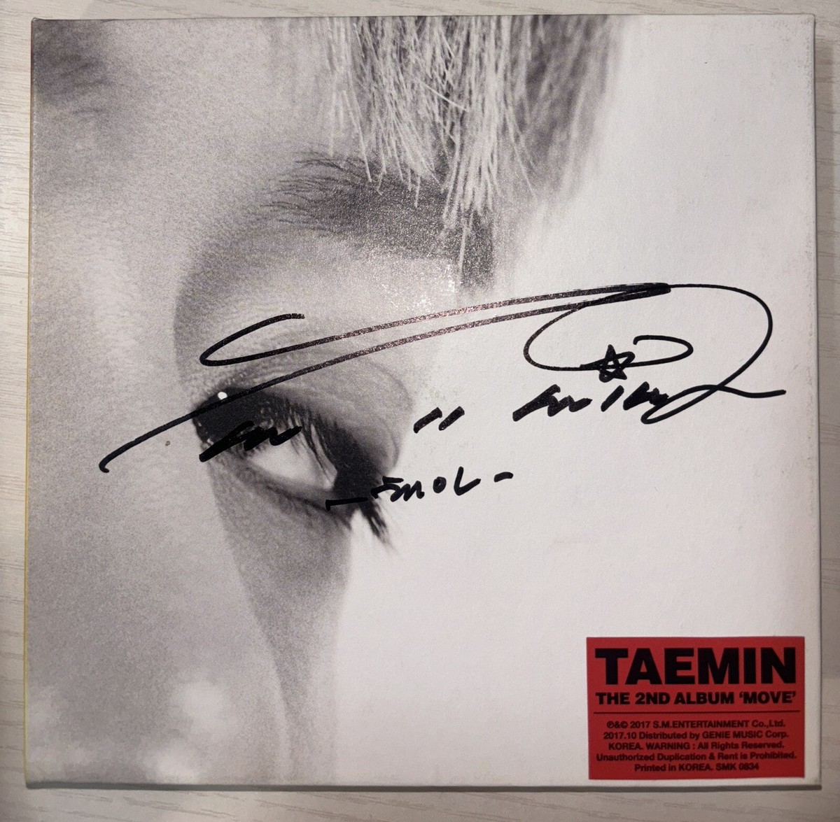 SHINee TAEMIN [MOVE] Autographed Signed Album | eBay