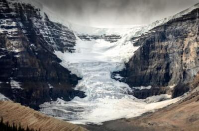 Wandbild: Scenic Blick auf den Columbia Icefield Glacier in Jasper NP [...]