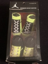 Nike Newborn Infant Booties Set of 2 Pair Socks NEW