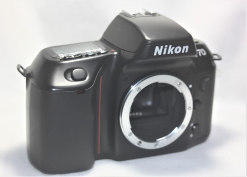 [Excellent+] Nikon F70 35mm SLR Film Camera Body Only From Japan #A100560 - Picture 2 of 11