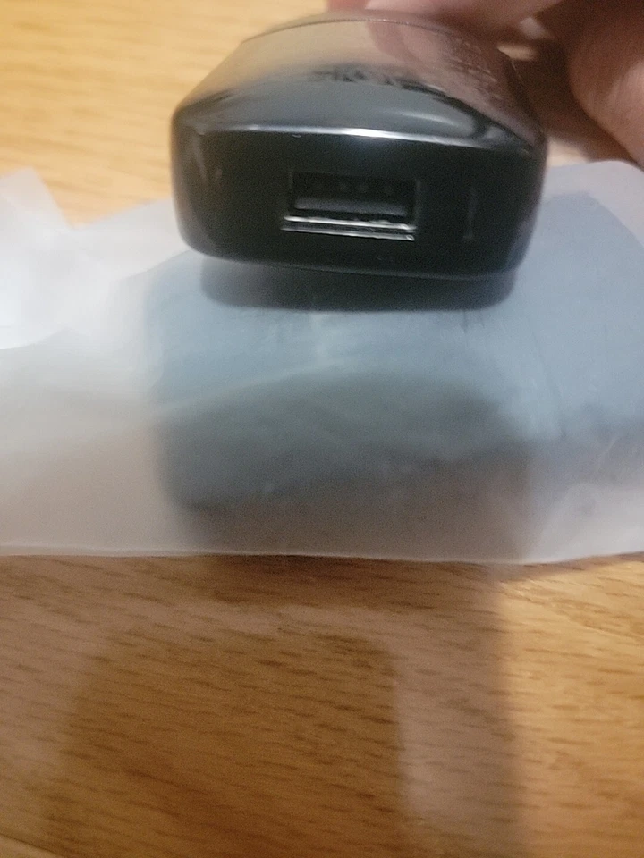 HTC P900-US USB Wall Power Adapter Charger OEM SET 2 - Image 2 of 2