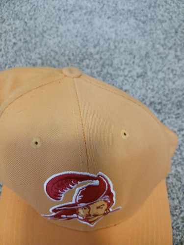 tampa bay buccaneers hat Mitchell & Ness Throwbacks Fitted - Picture 3 of 8
