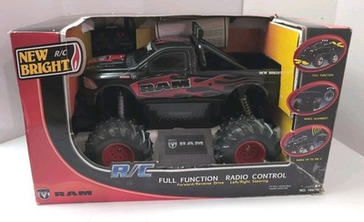 A*A様 バックギア付きエンジンラジコンDodge RAM Dodge Ram 27 MHz RC Remote Control Truck New Bright 2012 New Open