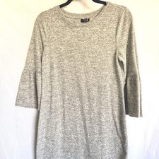 a.n.a A New Approach Heather Gray Bell Sleeve Dress Size Small Sweater Soft Line