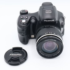FUJIFILM FinePix S6000fd Digital Camera Excellent Condition