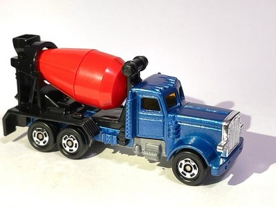 TOMY TOMICA AMERICAN CEMENT TRUCK 1978 PETERBILT MACK  Custom Painted Blue