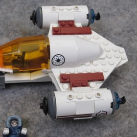 LEGO Star Wars: Freeco Speeder 8085  - Retired set Rare Figures - Incomplete