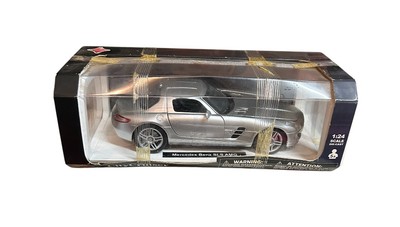 Mercedes SLS AMG Silver Licensed 1:24 Box Damaged
