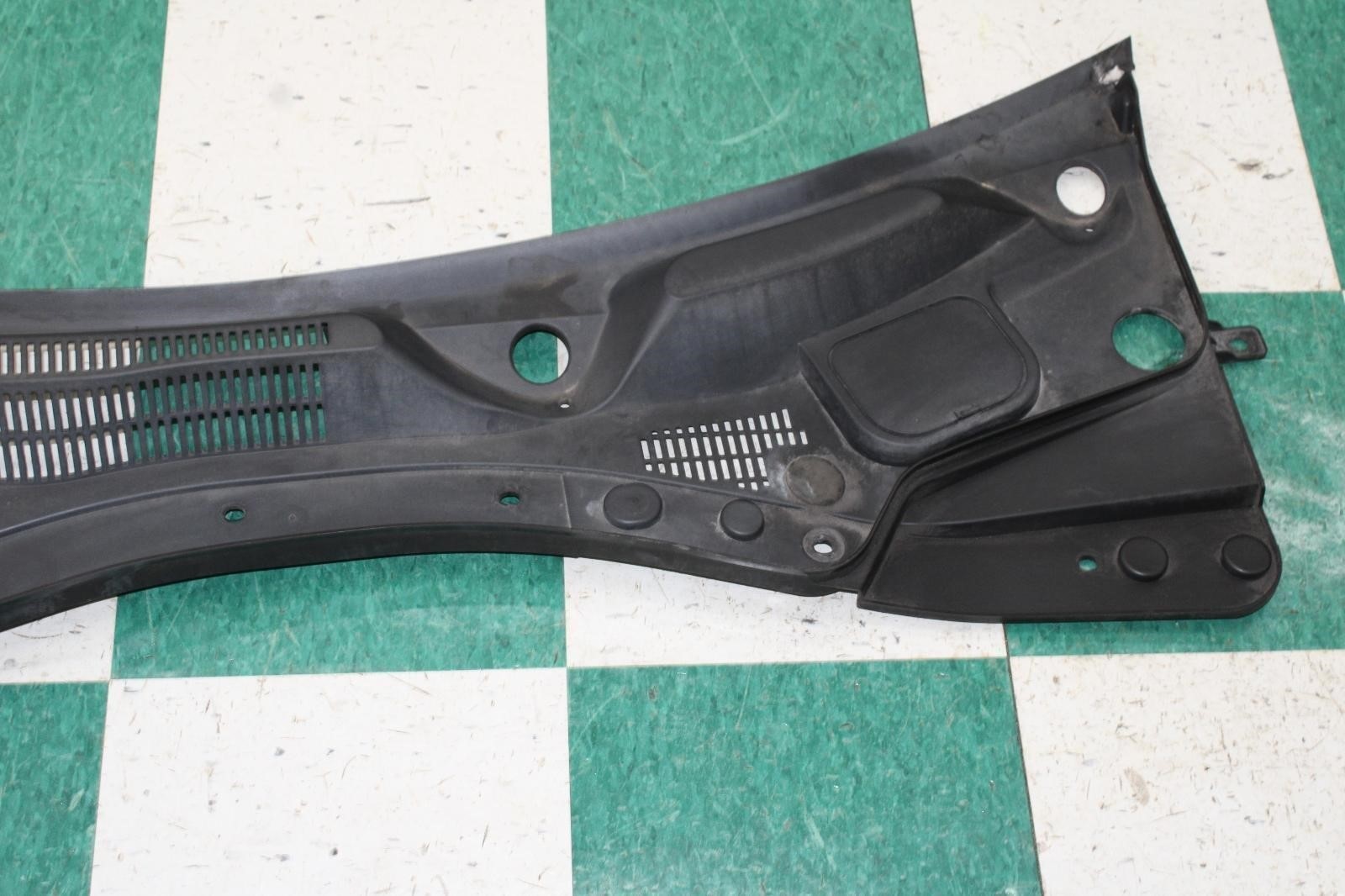 Maserati Ghibli 2014-2020 Front Cowl panel Black