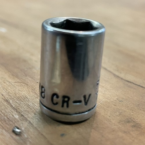 Vintage CR-V Steel 3/8" Socket 1/4" Drive Ratchet Hand Tool