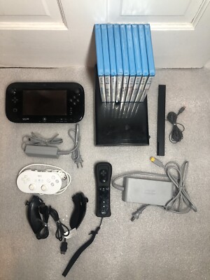 Nintendo Wii U Console 32GB Bundle & Pre-Installed Games & 9 