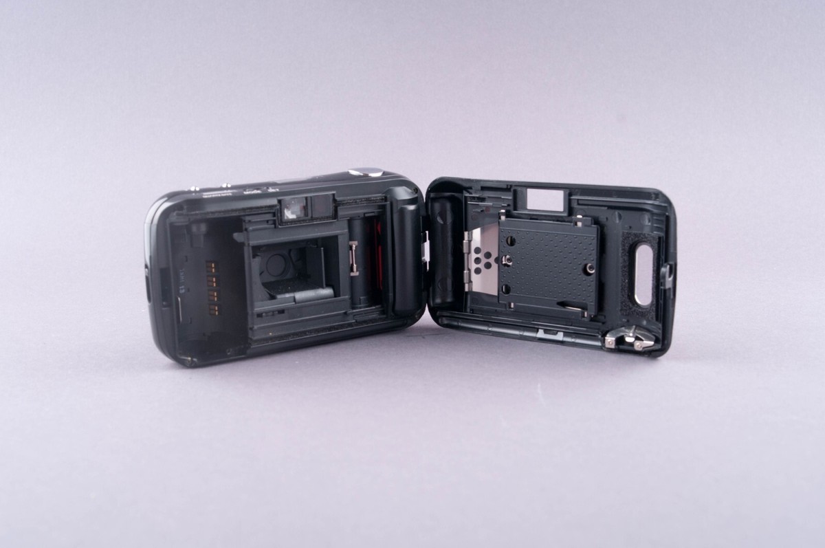 Olympus Mju I Infinity Stylus Quartz Date 35mm Point & Shoot Film