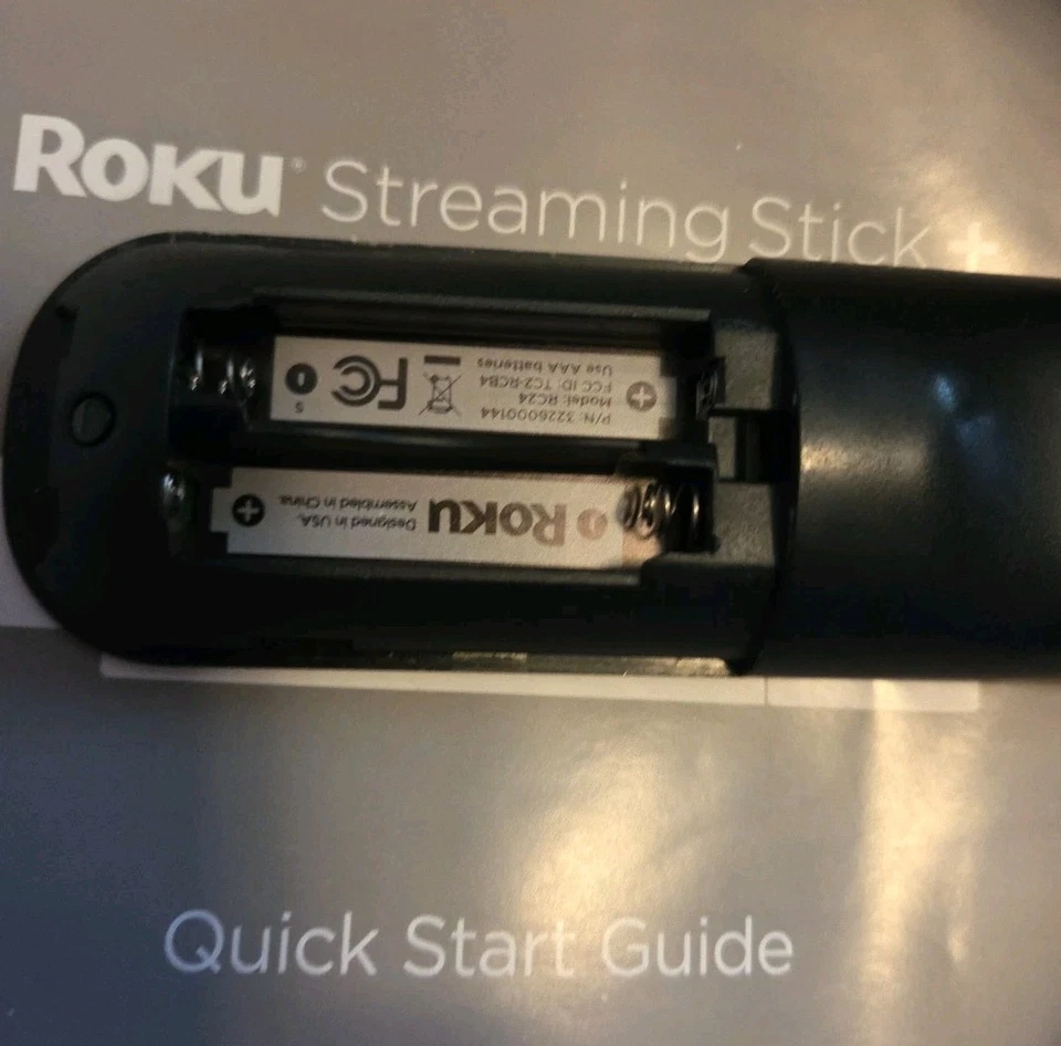Reprodutor de mídia streaming Roku Streaming Stick Plus 3810R - 4K com controle remoto de voz - Imagem 3 de 3