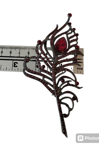 Broche de Cristales Rojos Pluma de Pavo Real Gris Gunmetal - Imagen 5 de 6