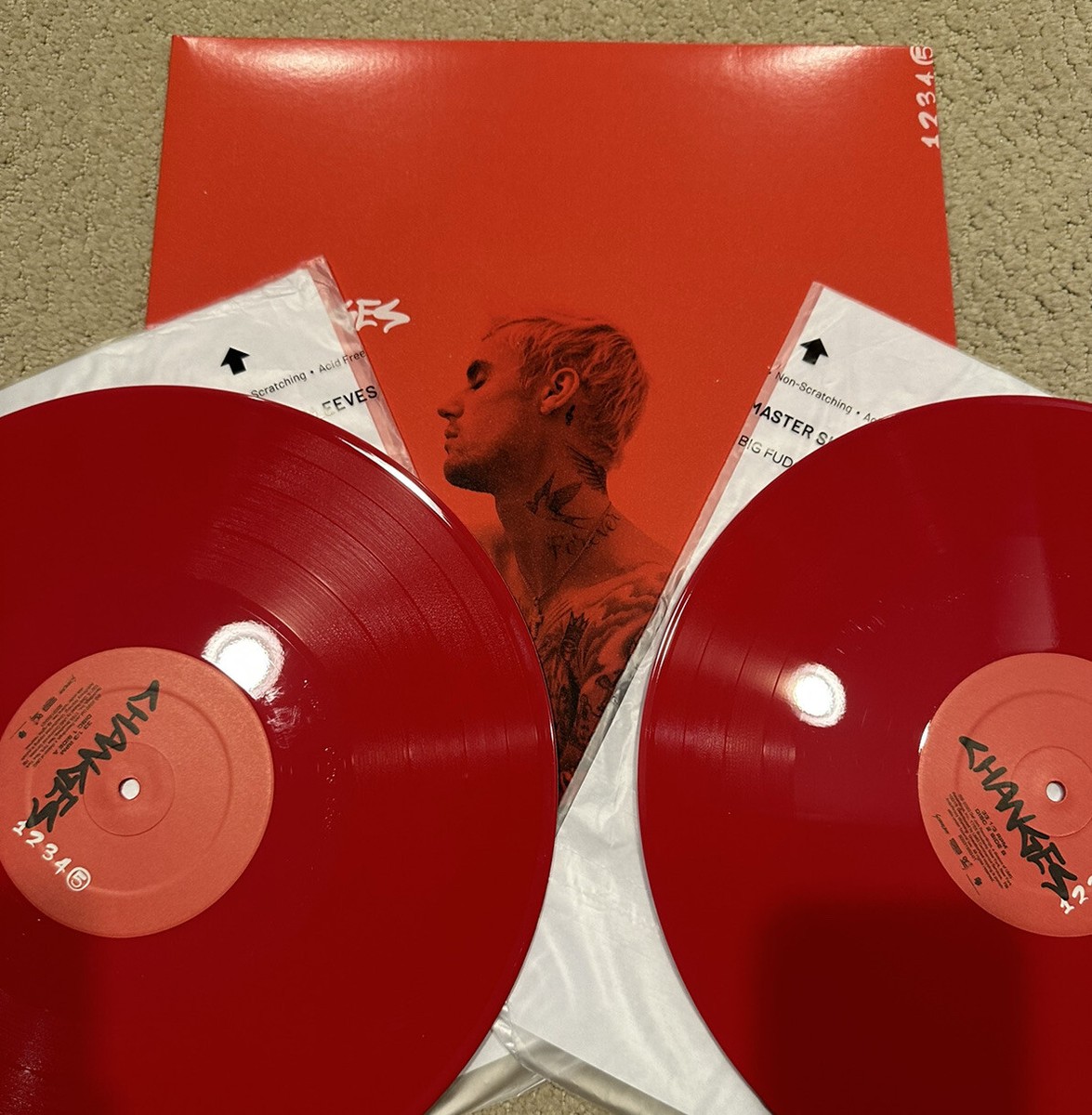 JUSTIN BIEBER - CHANGES (RED VINYL) (2 LP) VINYL NM JUSTIN BIEBER - CHANGES (RED VINYL) (2 LP) VINYL NM