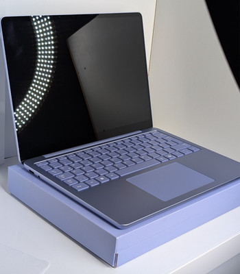 Microsoft Surface Laptop 13 2025 16/512 GB X-Plus violett NEU OVP Garantie 01-28