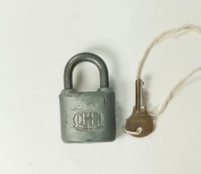 VTG Corbin Padlock w/Original Brass Key Code AUE 182 Made in the USA