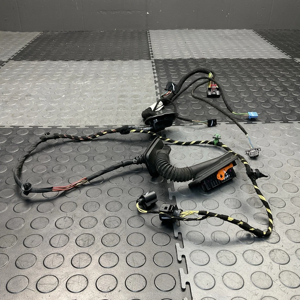 2010-2017 Volkswagen CC Rear Right Passenger Door Panel Wiring Harness OEM - Image 3 of 4