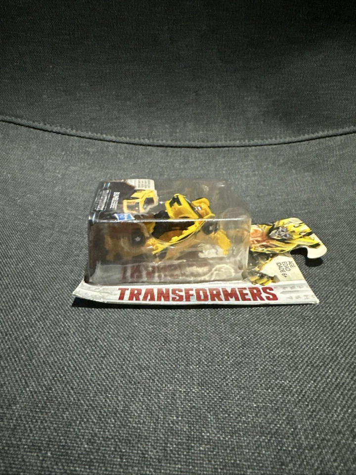 Transformers The Last Knight Legion Class BUMBLEBEE Figure (C1327) by Hasbro - Image 4 of 4