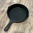 Vintage Wagner Ware Sidney -O- No.7 Cast Iron Skillet 9.5 Inch